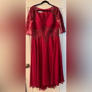 JJs House Elegant Red Lace Dress